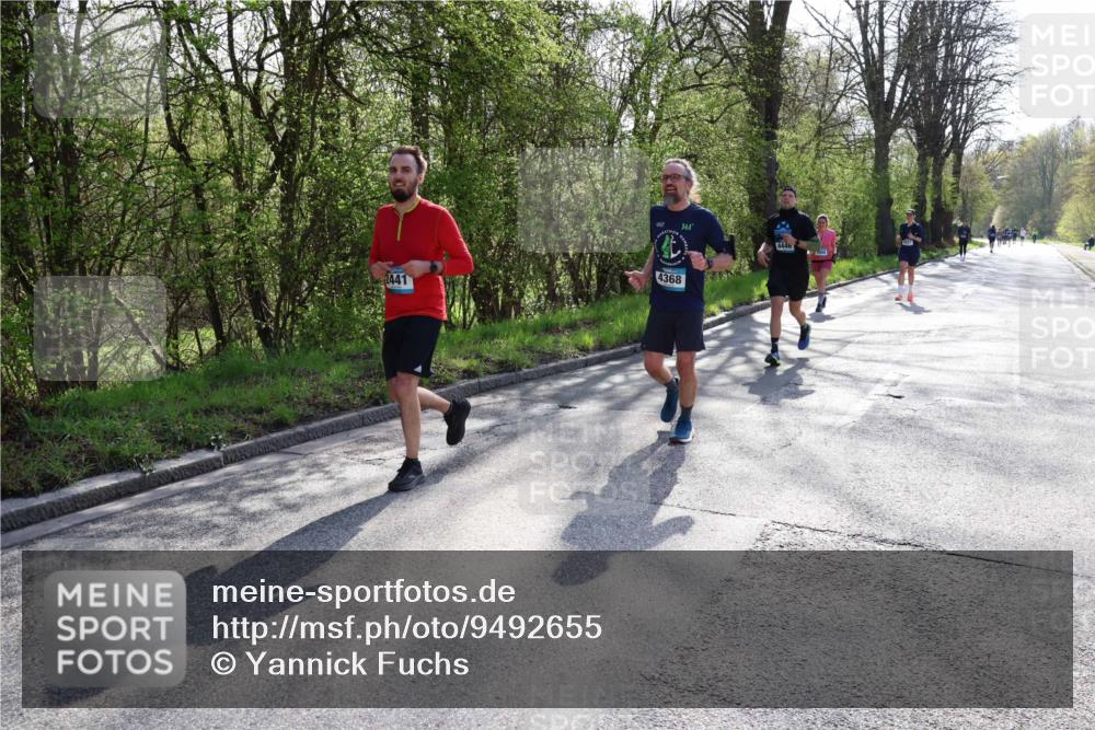12.04.2026 - 45. Internationalen Wilhelmsburger Insellauf Yannick Fuchs http://msf.ph/oto/9492655 12.04.2026 10:45:23 Laufen 2441, 4368, 361 meine-sportfotos.de