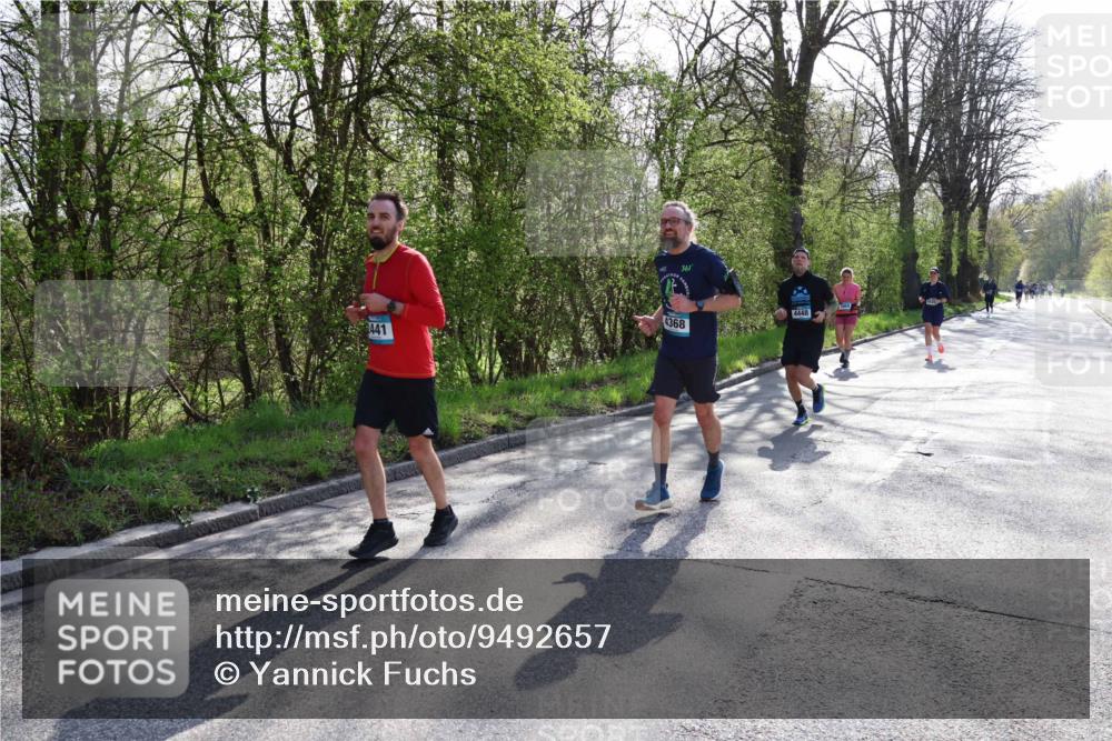 12.04.2026 - 45. Internationalen Wilhelmsburger Insellauf Yannick Fuchs http://msf.ph/oto/9492657 12.04.2026 10:45:23 Laufen 361, 4368, 441, 4448 meine-sportfotos.de