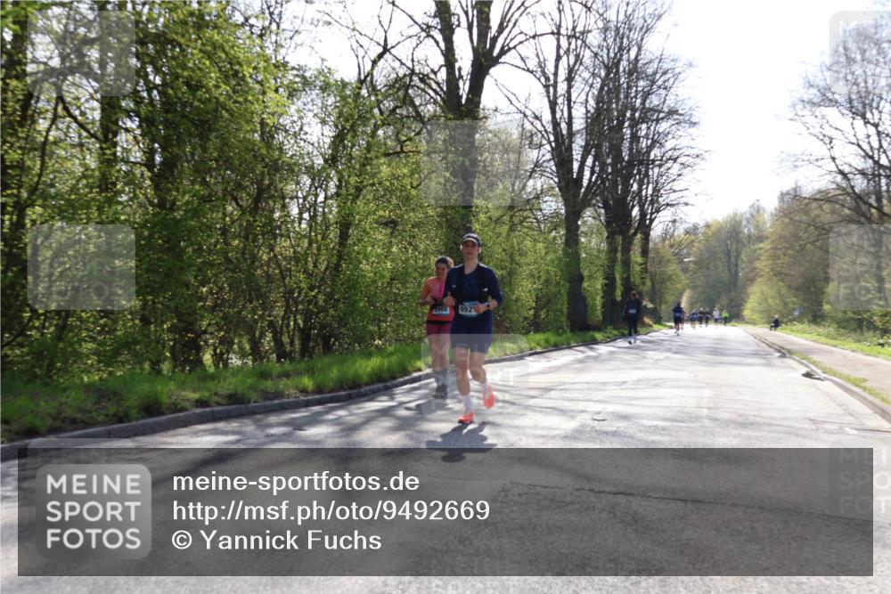 12.04.2026 - 45. Internationalen Wilhelmsburger Insellauf Yannick Fuchs http://msf.ph/oto/9492669 12.04.2026 10:45:26 Laufen 3968, 492 meine-sportfotos.de