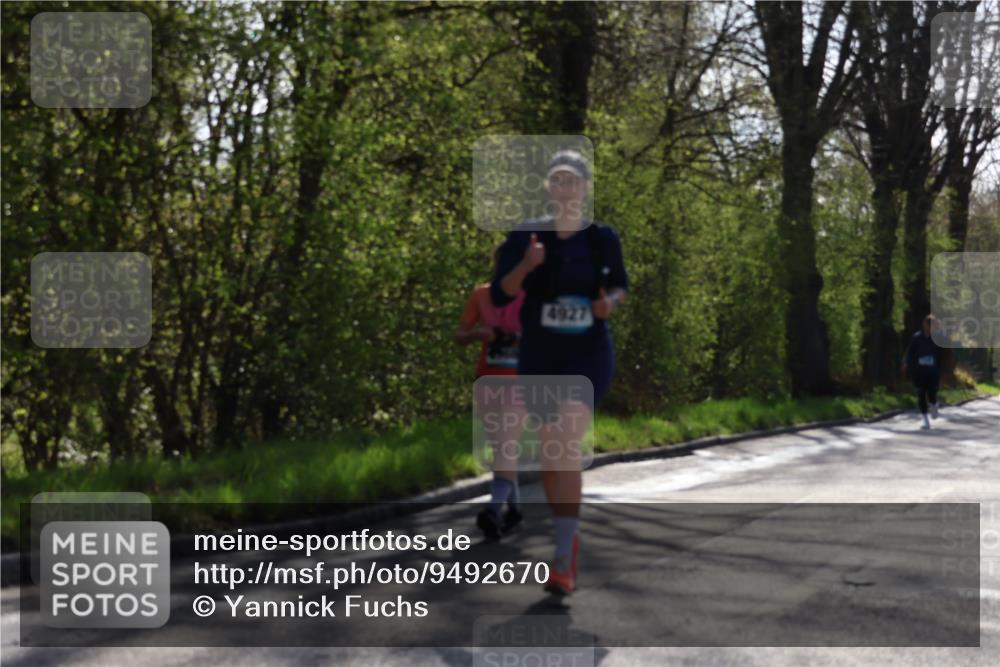 12.04.2026 - 45. Internationalen Wilhelmsburger Insellauf Yannick Fuchs http://msf.ph/oto/9492670 12.04.2026 10:45:27 Laufen 4927 meine-sportfotos.de