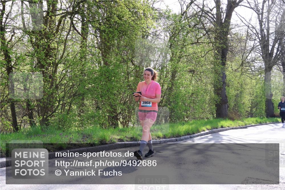 12.04.2026 - 45. Internationalen Wilhelmsburger Insellauf Yannick Fuchs http://msf.ph/oto/9492686 12.04.2026 10:45:30 Laufen 3968, 3340 meine-sportfotos.de