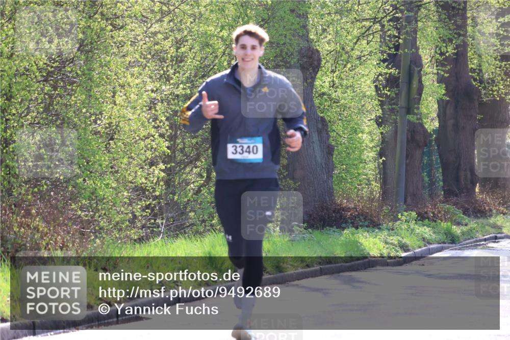 12.04.2026 - 45. Internationalen Wilhelmsburger Insellauf Yannick Fuchs http://msf.ph/oto/9492689 12.04.2026 10:45:32 Laufen 3340 meine-sportfotos.de
