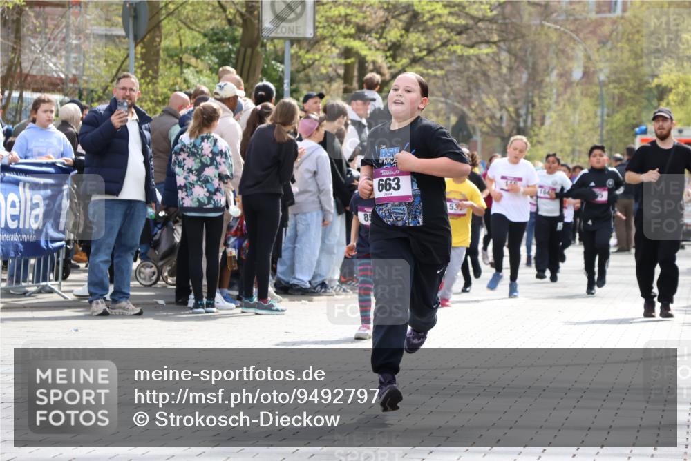 12.04.2026 - 45. Internationalen Wilhelmsburger Insellauf Strokosch-Dieckow http://msf.ph/oto/9492797 12.04.2026 14:50:48 Ziel 331, 626, 895, 357, 889, 408, 351, 893, 455, 388, 663, 359, 858, 531, 493, 1822 meine-sportfotos.de
