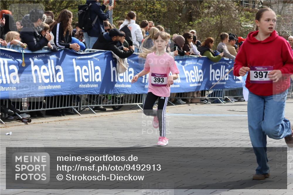 12.04.2026 - 45. Internationalen Wilhelmsburger Insellauf Strokosch-Dieckow http://msf.ph/oto/9492913 12.04.2026 14:50:15 Ziel 395, 600, 168, 396, 871, 173, 369, 21, 403, 398, 1064, 667, 661, 1829, 561, 469, 397, 393, 376, 890, 500, 1037, 335, 370, 345, 429, 905, 461 meine-sportfotos.de