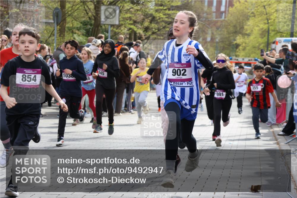 12.04.2026 - 45. Internationalen Wilhelmsburger Insellauf Strokosch-Dieckow http://msf.ph/oto/9492947 12.04.2026 14:50:05 Ziel 898, 1039, 901, 131, 1061, 624, 1825, 141, 164, 113, 1845, 1849, 1810, 352, 902, 1814, 860, 854, 885, 1801, 138, 355, 856, 1038, 516, 445, 395, 600, 168, 396, 871, 173, 369 meine-sportfotos.de