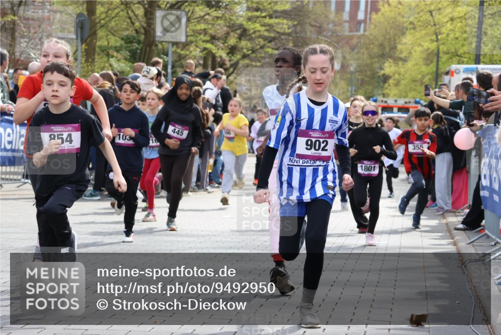 12.04.2026 - 45. Internationalen Wilhelmsburger Insellauf Strokosch-Dieckow http://msf.ph/oto/9492950 12.04.2026 14:50:05 Ziel 898, 1039, 901, 131, 1061, 624, 1825, 141, 164, 113, 1845, 1849, 1810, 352, 902, 1814, 860, 854, 885, 1801, 138, 355, 856, 1038, 516, 445, 395, 600, 168, 396, 871, 173, 369 meine-sportfotos.de
