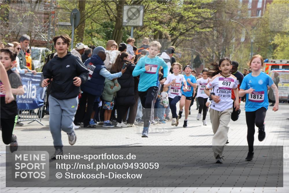 12.04.2026 - 45. Internationalen Wilhelmsburger Insellauf Strokosch-Dieckow http://msf.ph/oto/9493059 12.04.2026 14:49:36 Ziel 348, 602, 627, 458, 161, 542, 1842, 894, 882, 652, 1818, 867, 377, 879, 1839, 401, 1812, 106, 169, 1, 1813, 497, 1808, 406 meine-sportfotos.de