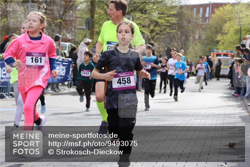 12.04.2026 - 45. Internationalen Wilhelmsburger Insellauf Strokosch-Dieckow http://msf.ph/oto/9493075 12.04.2026 14:49:32 Ziel 586, 1809, 440, 881, 348, 602, 627, 458, 161, 542, 1842, 894, 882, 652, 1818, 867, 377, 879, 1839, 401, 1812 meine-sportfotos.de