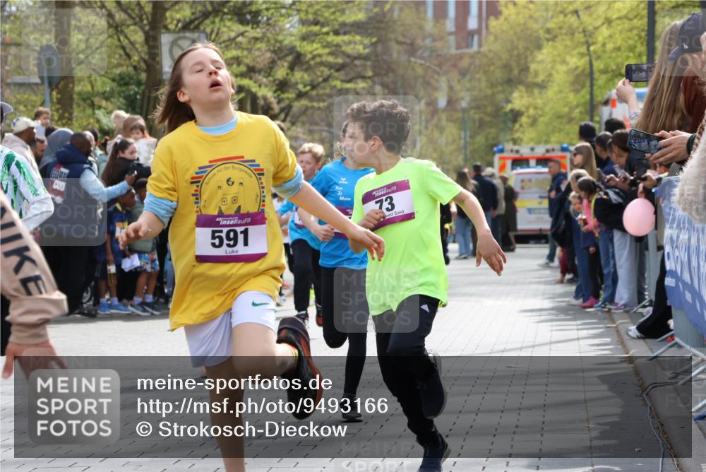 12.04.2026 - 45. Internationalen Wilhelmsburger Insellauf Strokosch-Dieckow http://msf.ph/oto/9493166 12.04.2026 14:49:11 Ziel 1804, 1836, 5015, 876, 1816, 1815, 428, 385, 371, 433, 487, 887, 73, 1805, 591, 1043, 101, 1063, 1048, 601, 418, 684, 597, 1823 meine-sportfotos.de