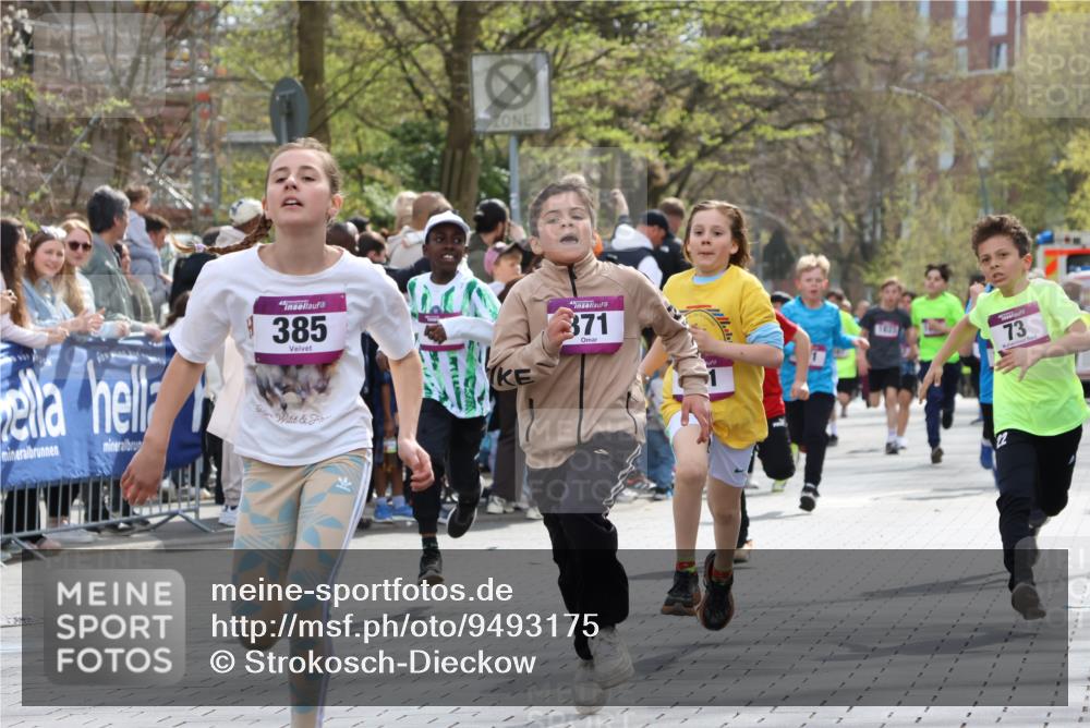 12.04.2026 - 45. Internationalen Wilhelmsburger Insellauf Strokosch-Dieckow http://msf.ph/oto/9493175 12.04.2026 14:49:09 Ziel 373, 38, 1804, 1836, 5015, 876, 1816, 1815, 428, 385, 371, 433, 487, 887, 73, 1805, 591, 1043, 101 meine-sportfotos.de