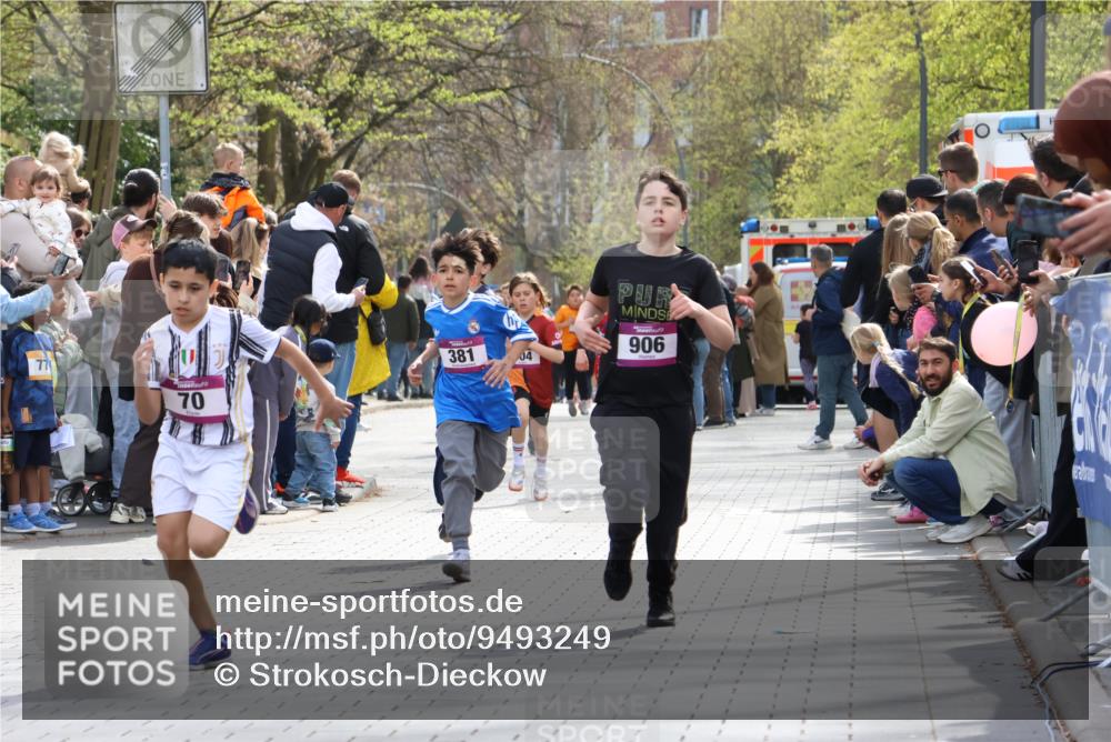 12.04.2026 - 45. Internationalen Wilhelmsburger Insellauf Strokosch-Dieckow http://msf.ph/oto/9493249 12.04.2026 14:48:51 Ziel 1846, 683, 900, 899, 49, 424, 70, 381, 906, 1045, 36, 904, 1807 meine-sportfotos.de