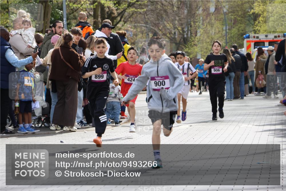 12.04.2026 - 45. Internationalen Wilhelmsburger Insellauf Strokosch-Dieckow http://msf.ph/oto/9493266 12.04.2026 14:48:47 Ziel 1826, 1841, 337, 167, 1846, 683, 900, 899, 49, 424, 70, 381 meine-sportfotos.de