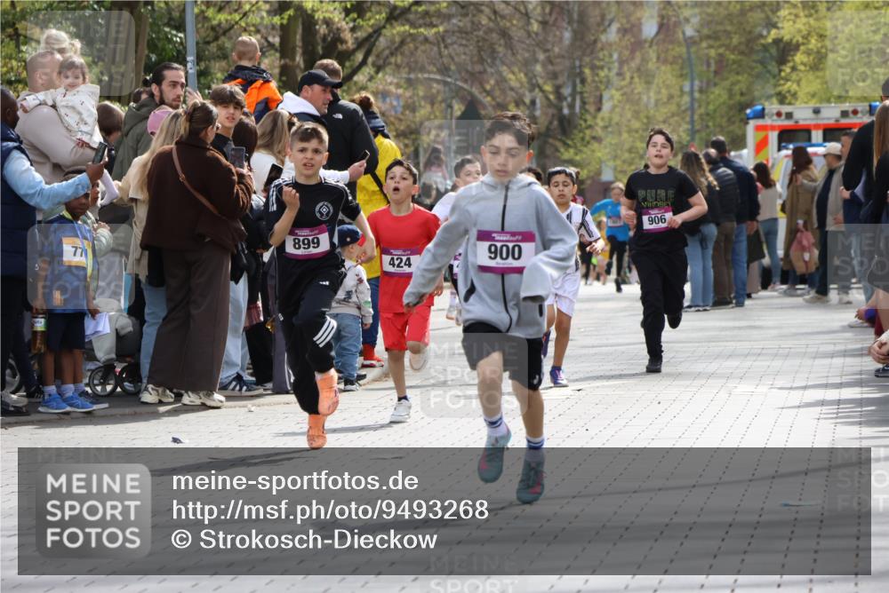 12.04.2026 - 45. Internationalen Wilhelmsburger Insellauf Strokosch-Dieckow http://msf.ph/oto/9493268 12.04.2026 14:48:47 Ziel 1826, 1841, 337, 167, 1846, 683, 900, 899, 49, 424, 70, 381 meine-sportfotos.de