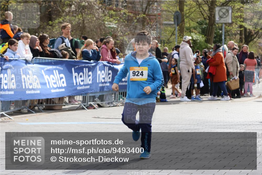 12.04.2026 - 45. Internationalen Wilhelmsburger Insellauf Strokosch-Dieckow http://msf.ph/oto/9493400 12.04.2026 14:38:47 Ziel  meine-sportfotos.de
