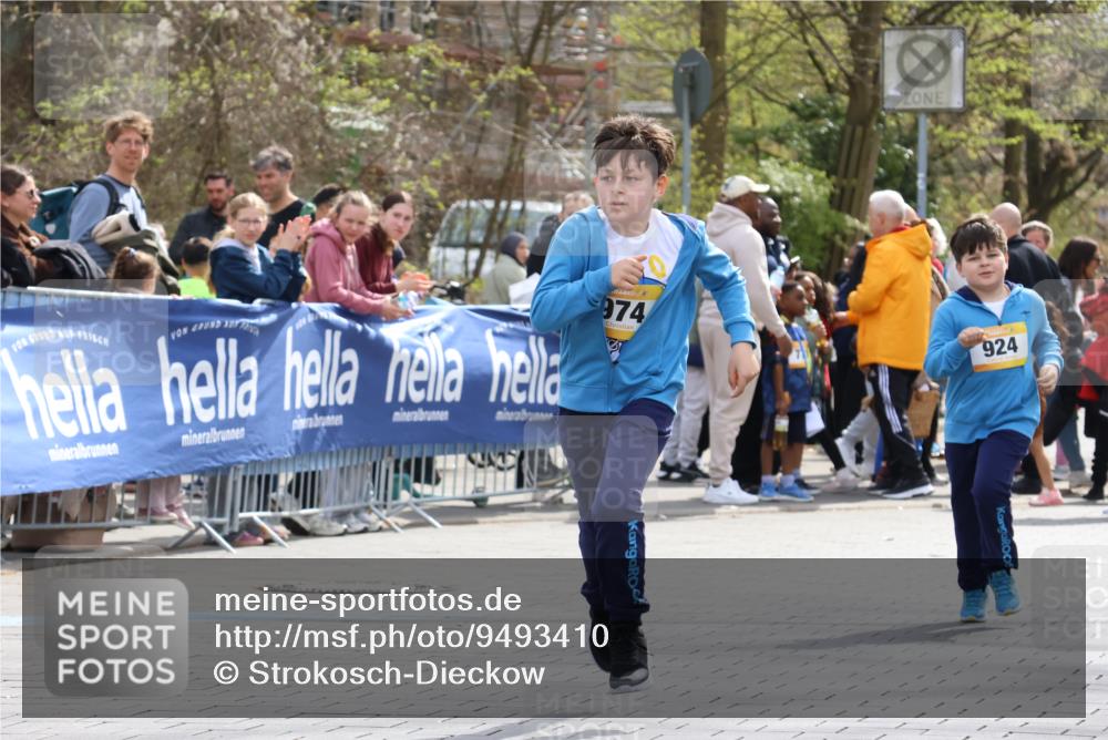 12.04.2026 - 45. Internationalen Wilhelmsburger Insellauf Strokosch-Dieckow http://msf.ph/oto/9493410 12.04.2026 14:38:44 Ziel  meine-sportfotos.de