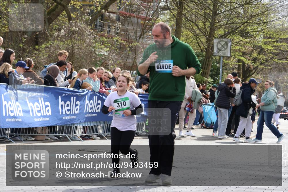 12.04.2026 - 45. Internationalen Wilhelmsburger Insellauf Strokosch-Dieckow http://msf.ph/oto/9493459 12.04.2026 14:37:06 Ziel 92, 874, 297, 310 meine-sportfotos.de