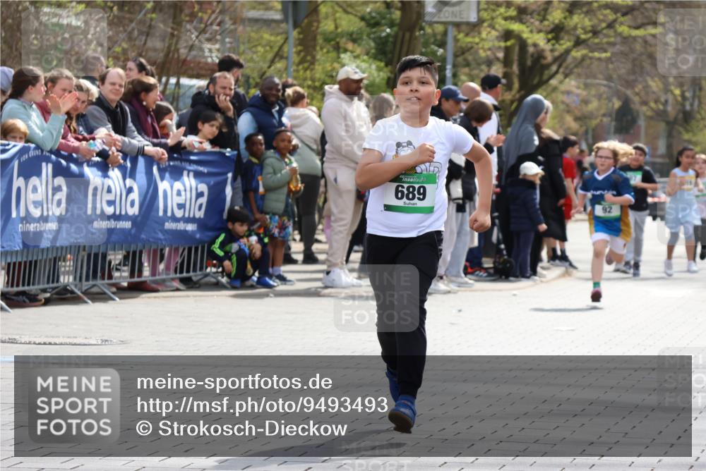 12.04.2026 - 45. Internationalen Wilhelmsburger Insellauf Strokosch-Dieckow http://msf.ph/oto/9493493 12.04.2026 14:36:55 Ziel 644, 511, 650, 689 meine-sportfotos.de