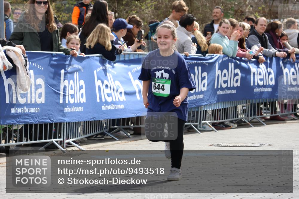 12.04.2026 - 45. Internationalen Wilhelmsburger Insellauf Strokosch-Dieckow http://msf.ph/oto/9493518 12.04.2026 14:36:46 Ziel 343, 665, 300, 644, 511 meine-sportfotos.de