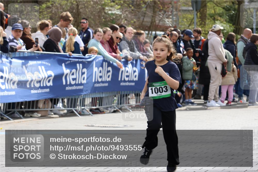 12.04.2026 - 45. Internationalen Wilhelmsburger Insellauf Strokosch-Dieckow http://msf.ph/oto/9493555 12.04.2026 14:36:30 Ziel 1013, 1030, 1033, 834, 1003 meine-sportfotos.de