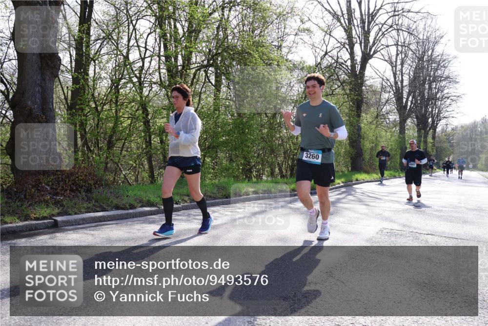 12.04.2026 - 45. Internationalen Wilhelmsburger Insellauf Yannick Fuchs http://msf.ph/oto/9493576 12.04.2026 10:46:47 Laufen 3260 meine-sportfotos.de