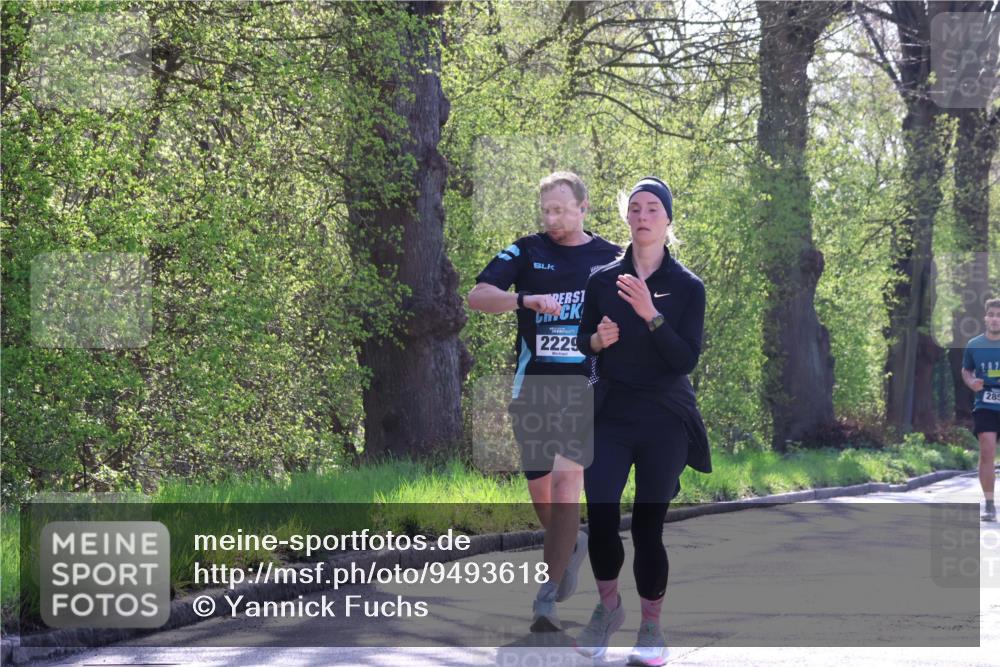 12.04.2026 - 45. Internationalen Wilhelmsburger Insellauf Yannick Fuchs http://msf.ph/oto/9493618 12.04.2026 10:46:58 Laufen 2229, 285 meine-sportfotos.de