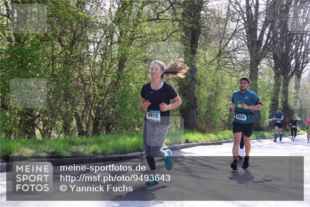12.04.2026 - 45. Internationalen Wilhelmsburger Insellauf Yannick Fuchs http://msf.ph/oto/9493643 12.04.2026 10:47:03 Laufen 5615, 2858 meine-sportfotos.de