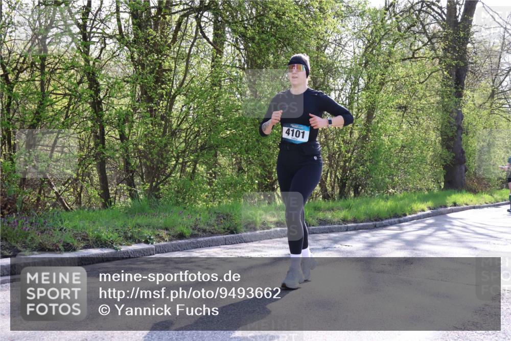 12.04.2026 - 45. Internationalen Wilhelmsburger Insellauf Yannick Fuchs http://msf.ph/oto/9493662 12.04.2026 10:47:07 Laufen 4101 meine-sportfotos.de