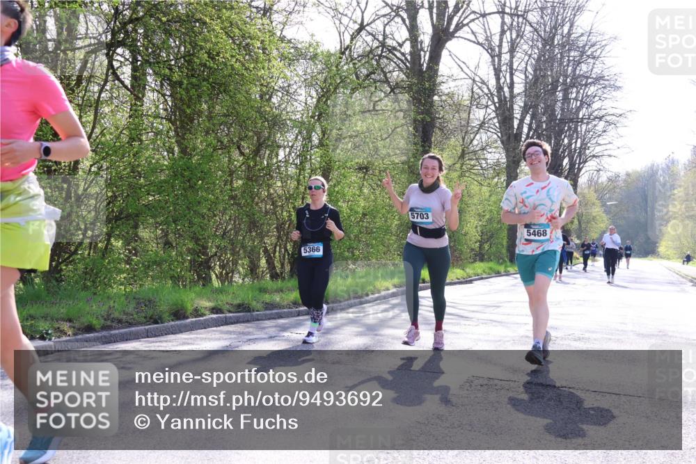 12.04.2026 - 45. Internationalen Wilhelmsburger Insellauf Yannick Fuchs http://msf.ph/oto/9493692 12.04.2026 10:47:14 Laufen 5366, 5703, 5468 meine-sportfotos.de