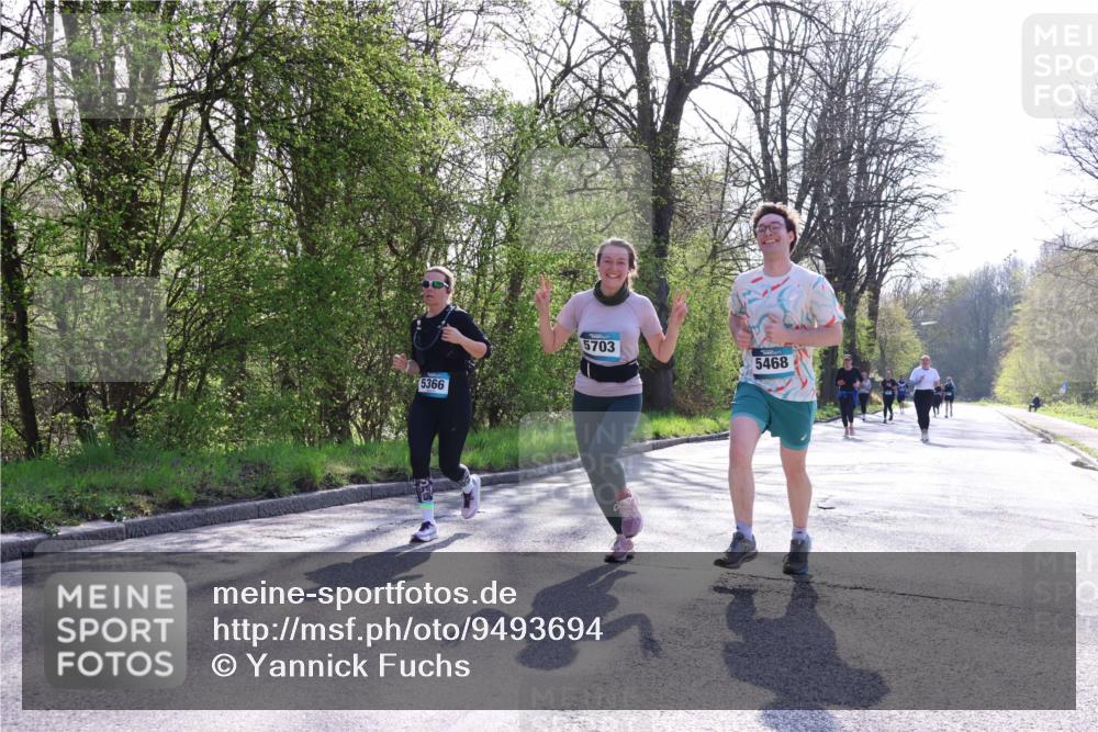 12.04.2026 - 45. Internationalen Wilhelmsburger Insellauf Yannick Fuchs http://msf.ph/oto/9493694 12.04.2026 10:47:14 Laufen 5366, 5703, 5468 meine-sportfotos.de