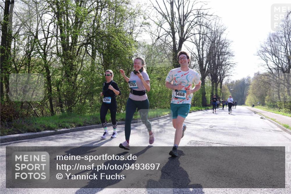 12.04.2026 - 45. Internationalen Wilhelmsburger Insellauf Yannick Fuchs http://msf.ph/oto/9493697 12.04.2026 10:47:14 Laufen 5366, 5703, 5468 meine-sportfotos.de