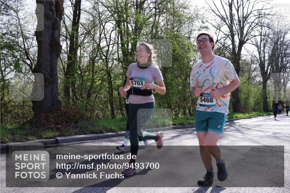 12.04.2026 - 45. Internationalen Wilhelmsburger Insellauf Yannick Fuchs http://msf.ph/oto/9493700 12.04.2026 10:47:15 Laufen 53, 5703, 5468 meine-sportfotos.de