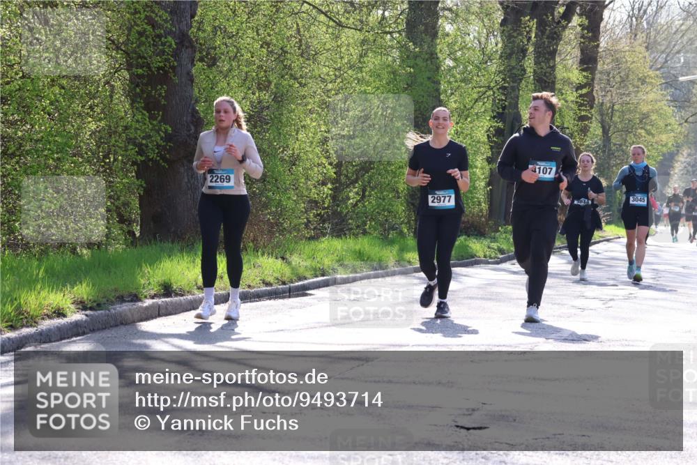 12.04.2026 - 45. Internationalen Wilhelmsburger Insellauf Yannick Fuchs http://msf.ph/oto/9493714 12.04.2026 10:47:22 Laufen 2269, 2977, 4107, 3044, 3045 meine-sportfotos.de