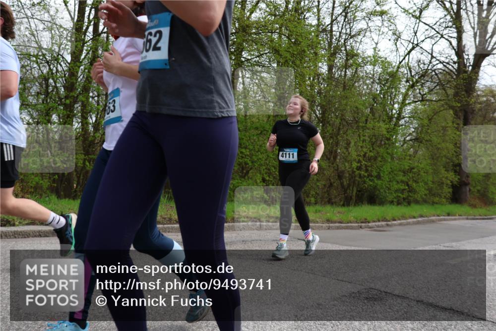 12.04.2026 - 45. Internationalen Wilhelmsburger Insellauf Yannick Fuchs http://msf.ph/oto/9493741 12.04.2026 13:02:46 Laufen 63, 62, 4111 meine-sportfotos.de