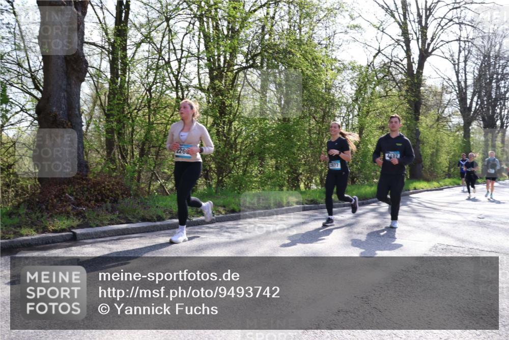 12.04.2026 - 45. Internationalen Wilhelmsburger Insellauf Yannick Fuchs http://msf.ph/oto/9493742 12.04.2026 10:47:26 Laufen 226, 2977, 407 meine-sportfotos.de