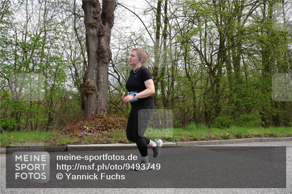 12.04.2026 - 45. Internationalen Wilhelmsburger Insellauf Yannick Fuchs http://msf.ph/oto/9493749 12.04.2026 13:02:46 Laufen  meine-sportfotos.de