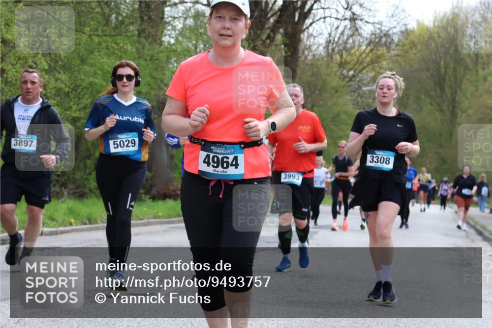 12.04.2026 - 45. Internationalen Wilhelmsburger Insellauf Yannick Fuchs http://msf.ph/oto/9493757 12.04.2026 13:02:48 Laufen 3897, 5029, 4964, 3993, 3308 meine-sportfotos.de
