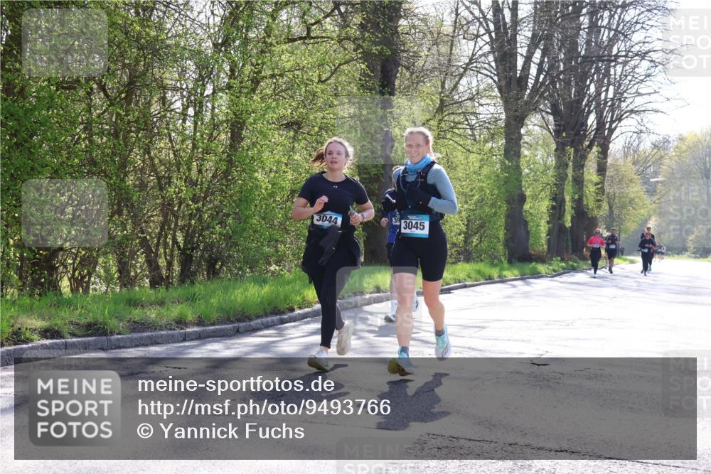 12.04.2026 - 45. Internationalen Wilhelmsburger Insellauf Yannick Fuchs http://msf.ph/oto/9493766 12.04.2026 10:47:29 Laufen 3044, 3045 meine-sportfotos.de