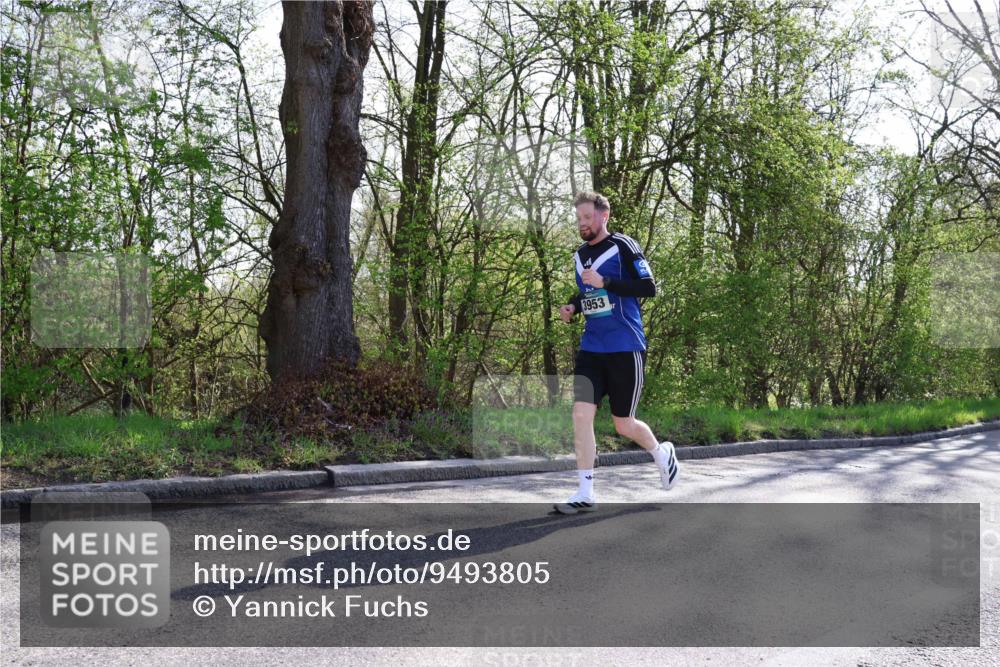 12.04.2026 - 45. Internationalen Wilhelmsburger Insellauf Yannick Fuchs http://msf.ph/oto/9493805 12.04.2026 10:47:33 Laufen 3953 meine-sportfotos.de
