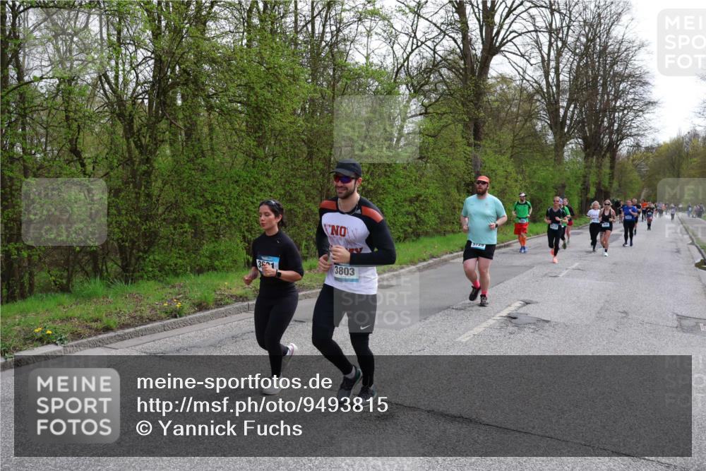12.04.2026 - 45. Internationalen Wilhelmsburger Insellauf Yannick Fuchs http://msf.ph/oto/9493815 12.04.2026 13:02:54 Laufen 5723, 3631, 3803 meine-sportfotos.de