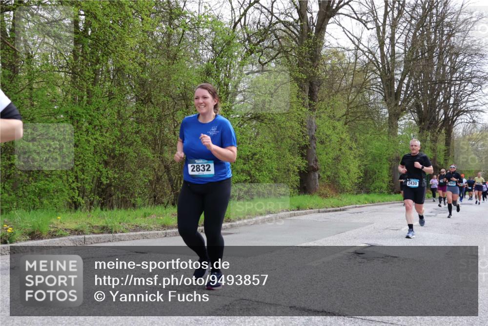 12.04.2026 - 45. Internationalen Wilhelmsburger Insellauf Yannick Fuchs http://msf.ph/oto/9493857 12.04.2026 13:03:01 Laufen 2832, 2430, 4942 meine-sportfotos.de