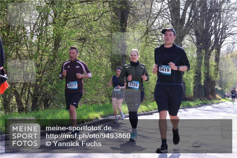 12.04.2026 - 45. Internationalen Wilhelmsburger Insellauf Yannick Fuchs http://msf.ph/oto/9493860 12.04.2026 10:47:44 Laufen 2417, 4993, 3725, 5419 meine-sportfotos.de