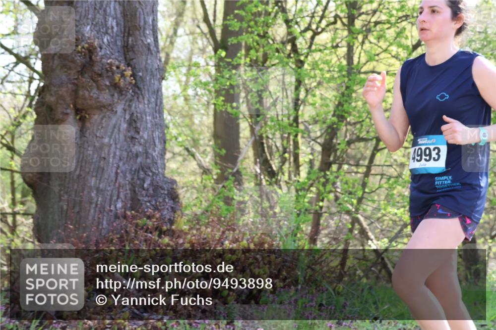 12.04.2026 - 45. Internationalen Wilhelmsburger Insellauf Yannick Fuchs http://msf.ph/oto/9493898 12.04.2026 10:47:48 Laufen 4993 meine-sportfotos.de