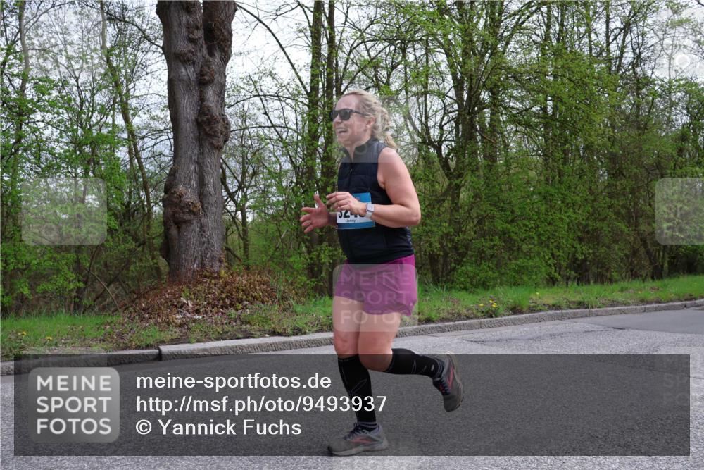 12.04.2026 - 45. Internationalen Wilhelmsburger Insellauf Yannick Fuchs http://msf.ph/oto/9493937 12.04.2026 13:03:10 Laufen 70 meine-sportfotos.de