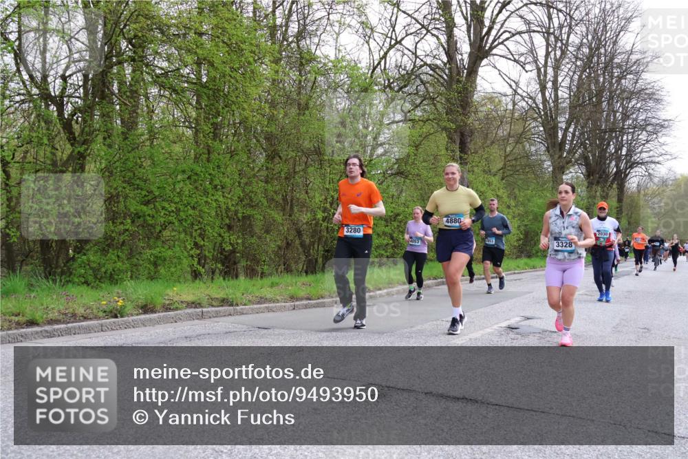 12.04.2026 - 45. Internationalen Wilhelmsburger Insellauf Yannick Fuchs http://msf.ph/oto/9493950 12.04.2026 13:03:12 Laufen 3280, 4053, 4880, 3328, 2030 meine-sportfotos.de