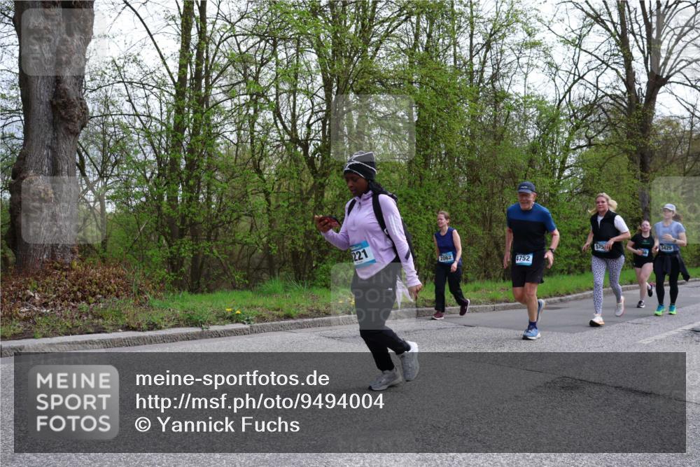 12.04.2026 - 45. Internationalen Wilhelmsburger Insellauf Yannick Fuchs http://msf.ph/oto/9494004 12.04.2026 13:03:17 Laufen 221, 2062, 4752, 5754, 3425 meine-sportfotos.de