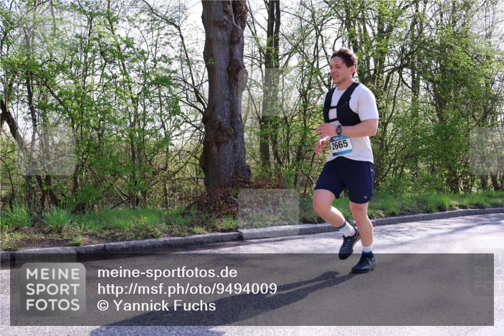 12.04.2026 - 45. Internationalen Wilhelmsburger Insellauf Yannick Fuchs http://msf.ph/oto/9494009 12.04.2026 10:48:09 Laufen 2665 meine-sportfotos.de