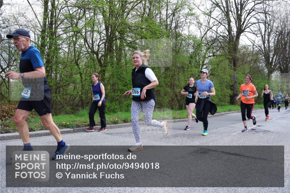 12.04.2026 - 45. Internationalen Wilhelmsburger Insellauf Yannick Fuchs http://msf.ph/oto/9494018 12.04.2026 13:03:19 Laufen 752, 5755, 2815, 4366, 3425, 2062 meine-sportfotos.de