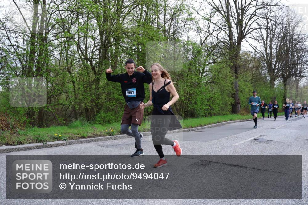 12.04.2026 - 45. Internationalen Wilhelmsburger Insellauf Yannick Fuchs http://msf.ph/oto/9494047 12.04.2026 13:03:21 Laufen 4691, 772 meine-sportfotos.de