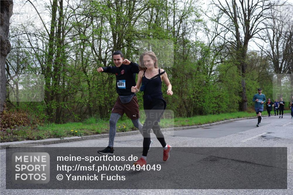 12.04.2026 - 45. Internationalen Wilhelmsburger Insellauf Yannick Fuchs http://msf.ph/oto/9494049 12.04.2026 13:03:21 Laufen 4691, 2112 meine-sportfotos.de