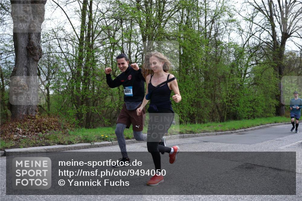 12.04.2026 - 45. Internationalen Wilhelmsburger Insellauf Yannick Fuchs http://msf.ph/oto/9494050 12.04.2026 13:03:22 Laufen 4691, 2778 meine-sportfotos.de